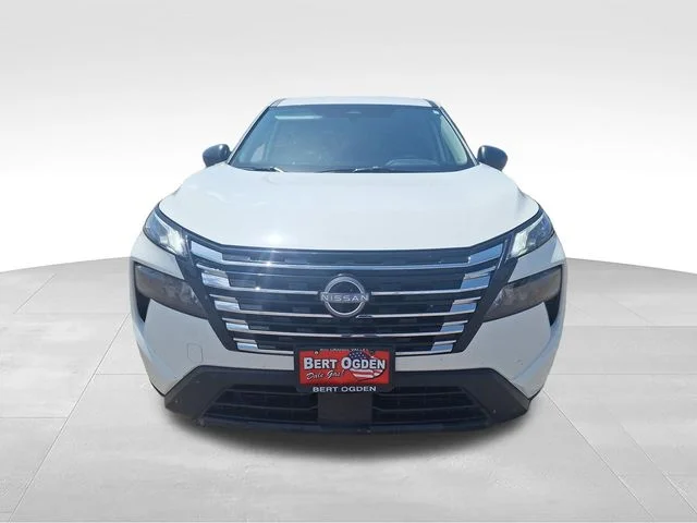 Used 2025 White Nissan S image 2