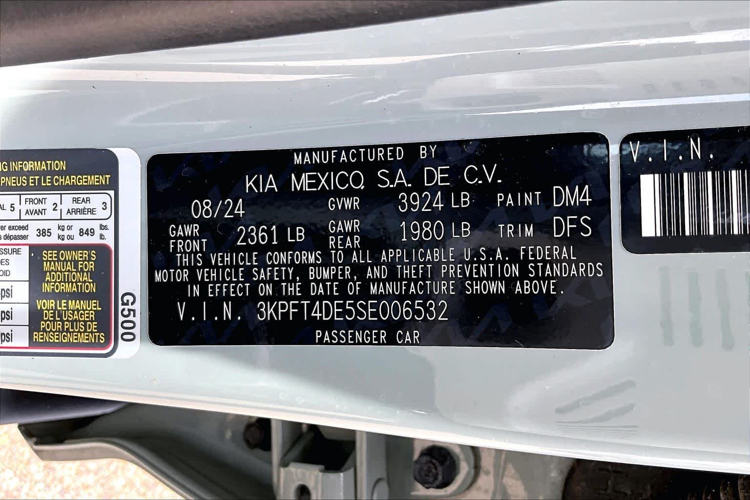 Used 2025 Morning Haze Kia LXS image 37