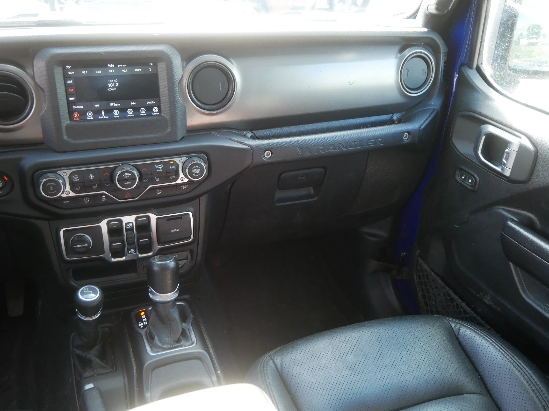 Used 2019 Ocean Blue Metallic Clearcoat Jeep Sport S image 11