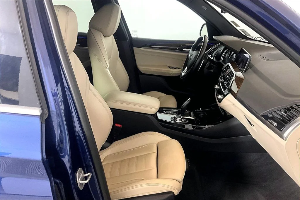 Used 2021 Phytonic Blue Metallic BMW sDrive30i image 6