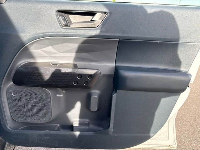 Used 2023 Avalanche Gray Ford Lariat image 16