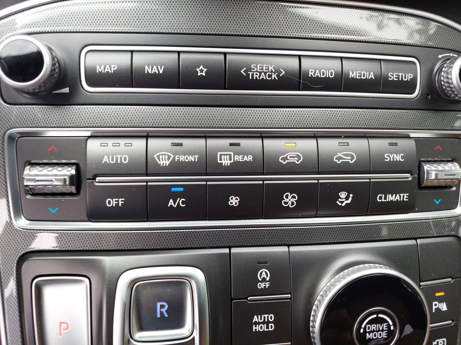 Used 2023 Hampton Gray Hyundai Calligraphy image 19