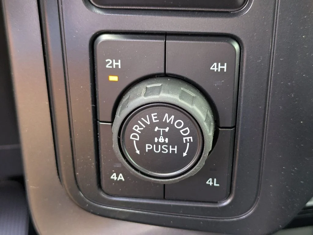 New 2026 Oxford White Ford Lariat image 27