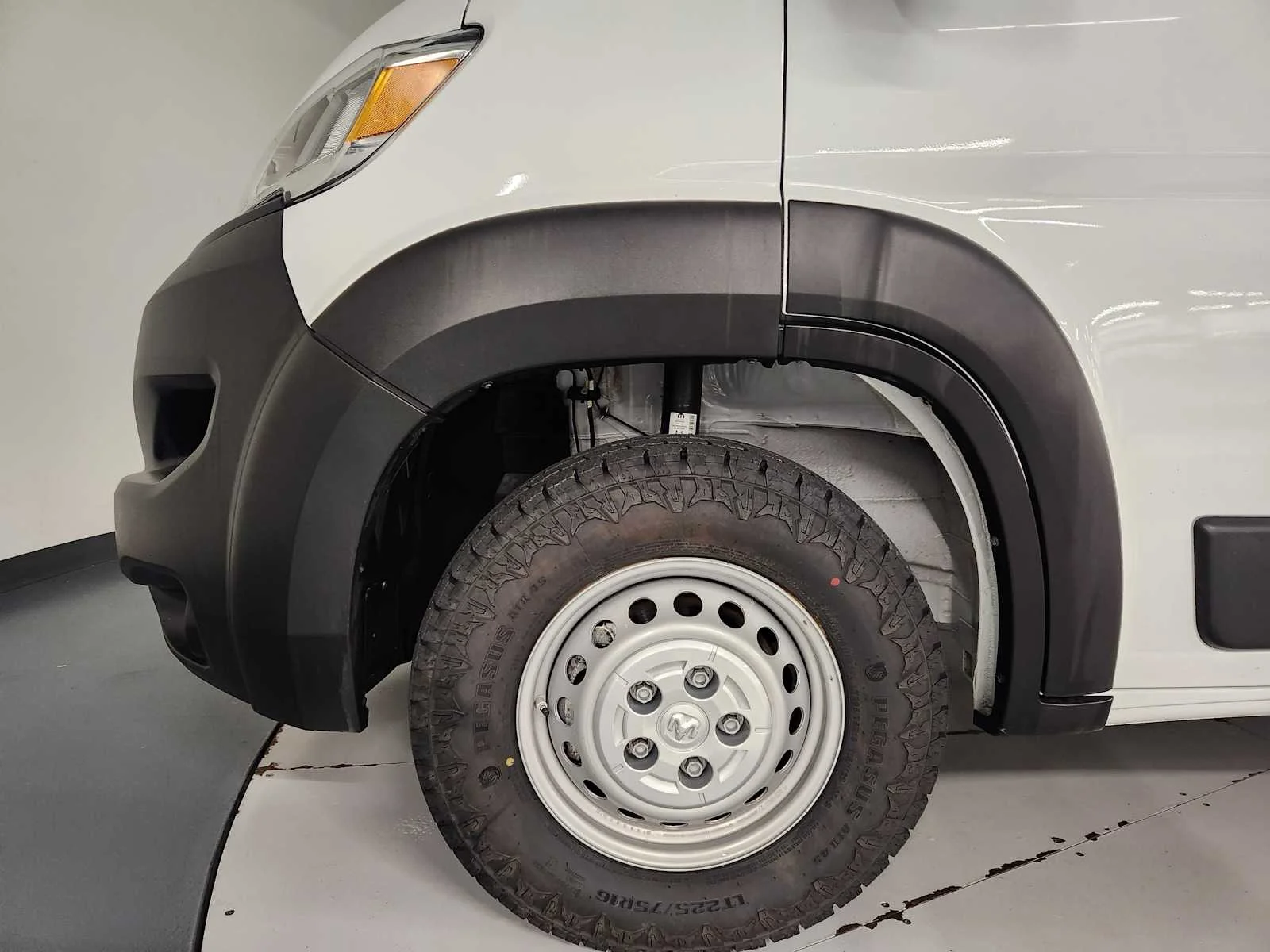 Used 2025 Bright White Clearcoat Ram Tradesman image 15