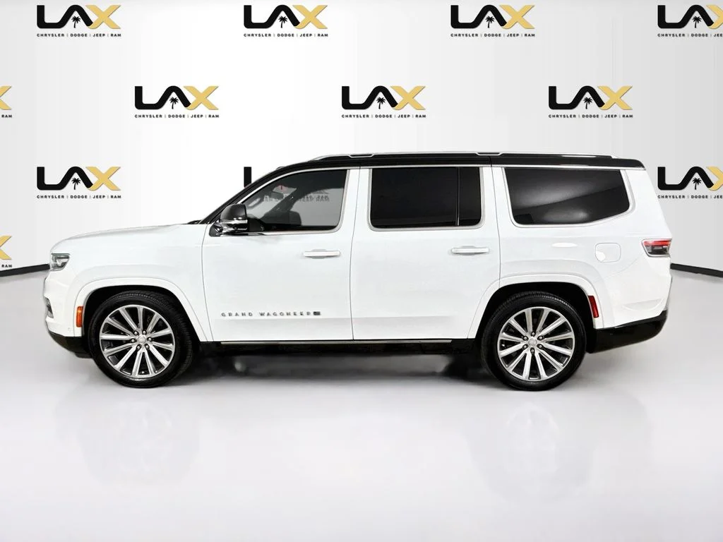 Used 2023 White Jeep Series II image 4
