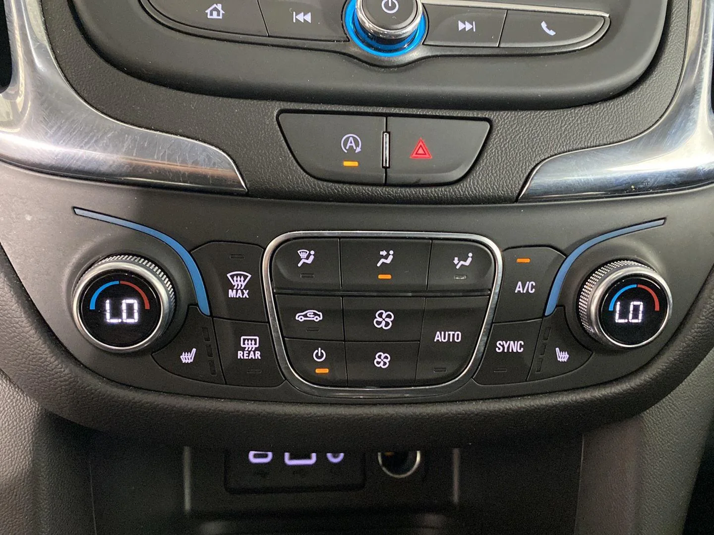 Used 2022 Mosaic Black Metallic Chevrolet LT image 5