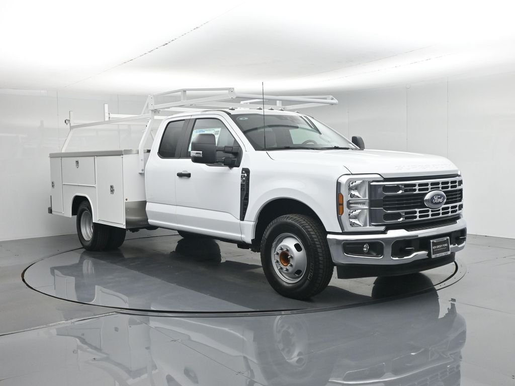 2026 Ford F-350 XL SuperCab 168-In DRW's photo