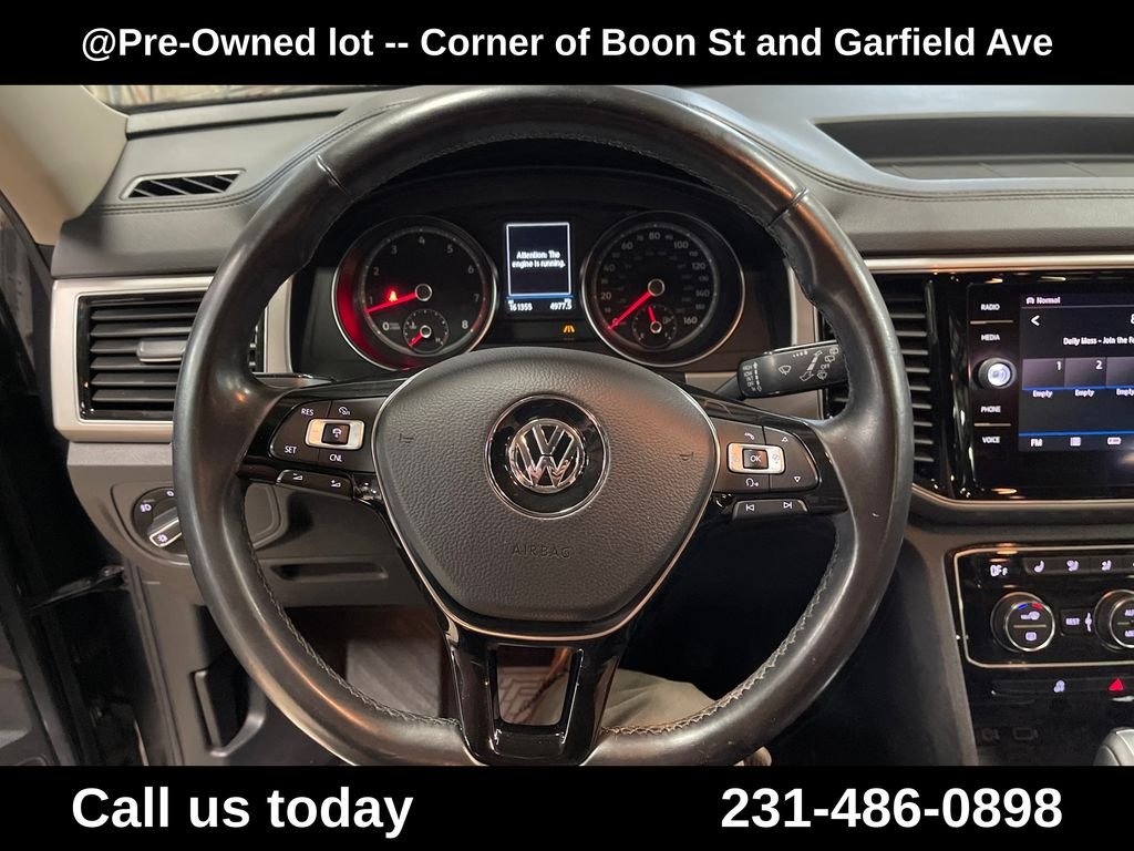 Used 2018 Gray Volkswagen SEL image 20