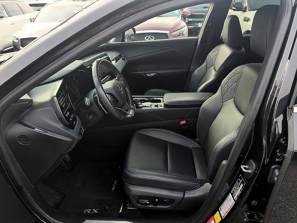 2024 Lexus RX 350 - Photo 8