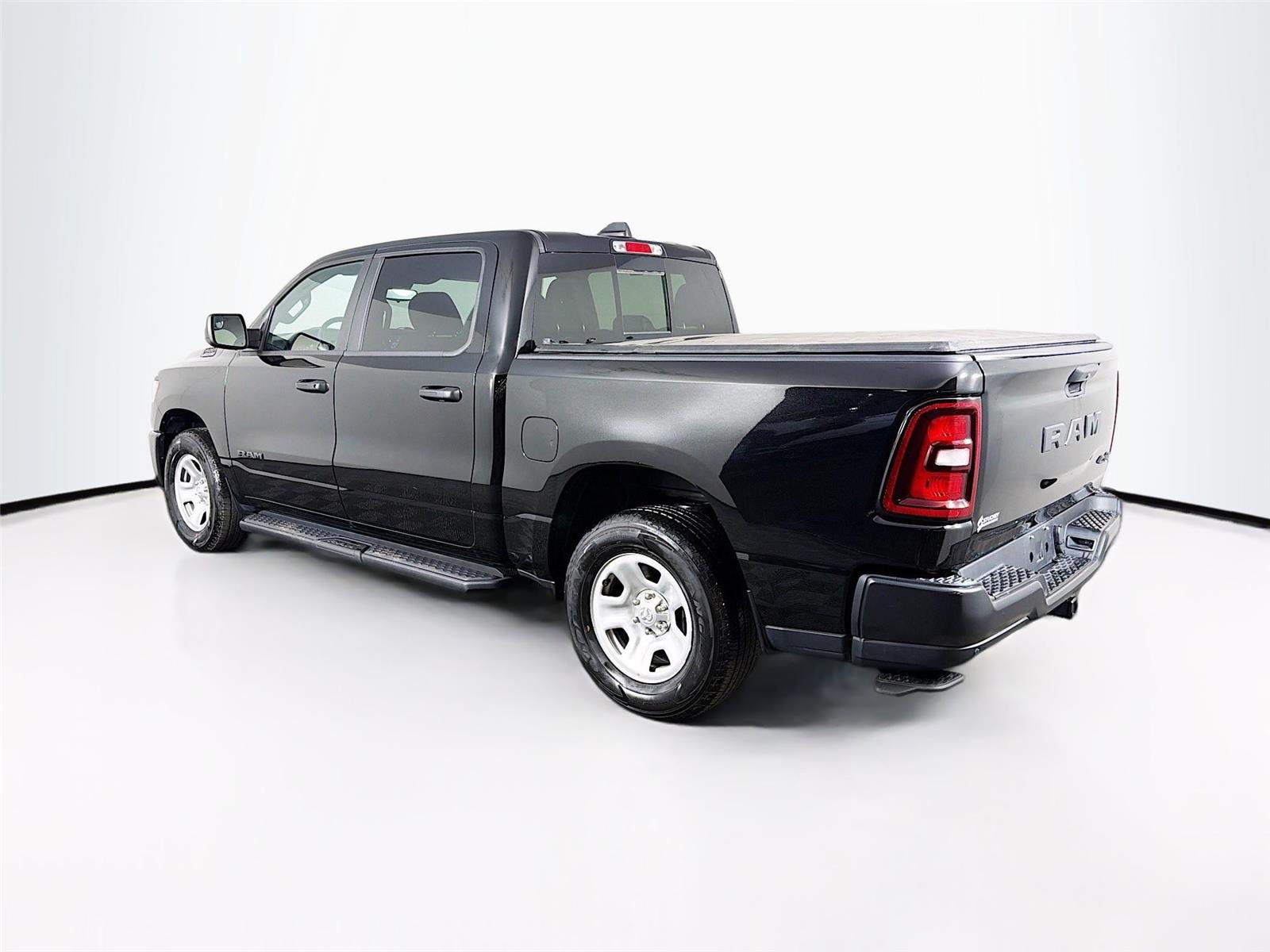 Used 2025  Ram Tradesman image 5
