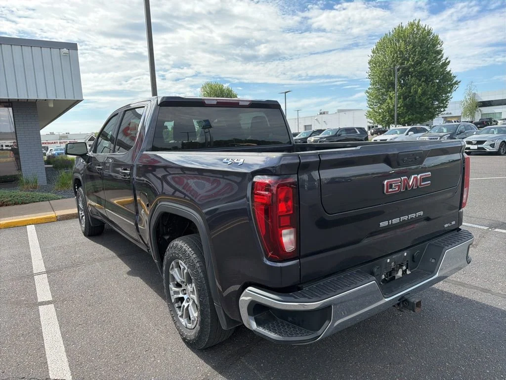 Certified Used 2022 Titanium Rush Metallic GMC SLE image 4