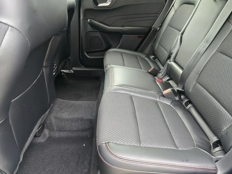 2025 Ford Escape ST-Line - Photo 9