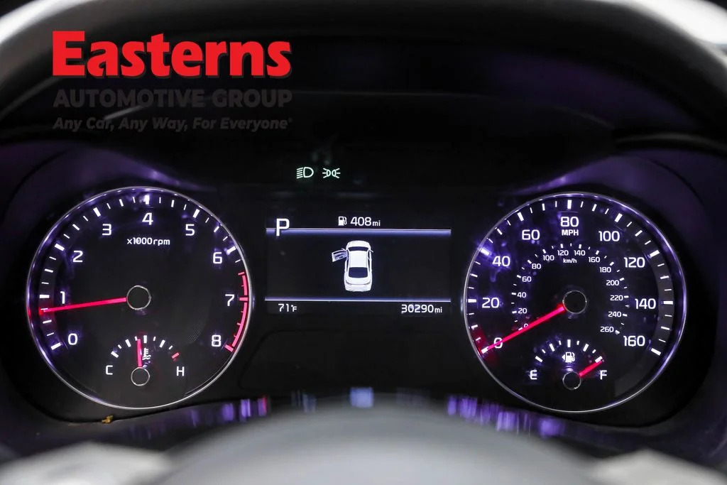 Used 2022 Black Kia LXS image 18