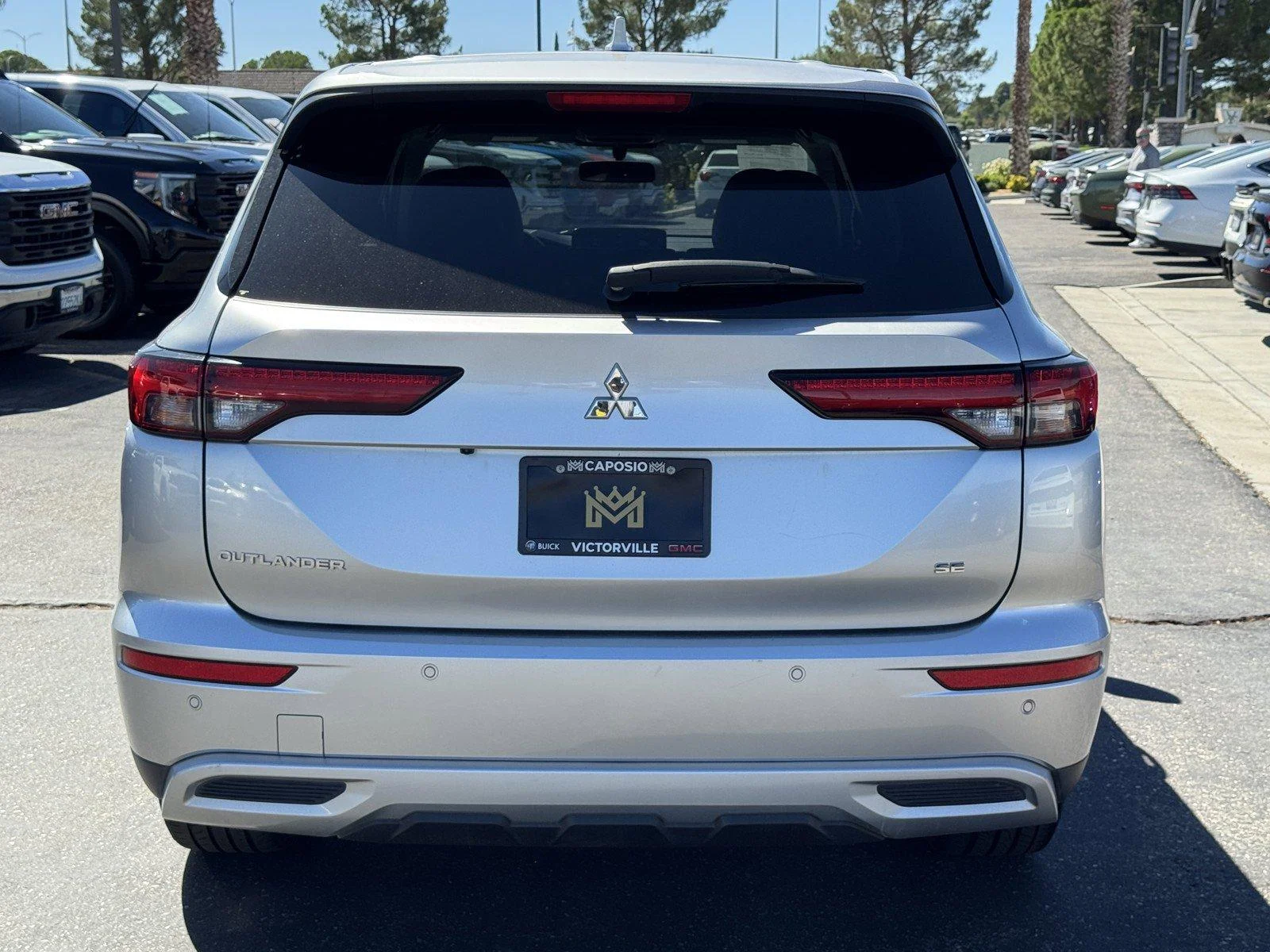 Used 2024  Mitsubishi SE image 5
