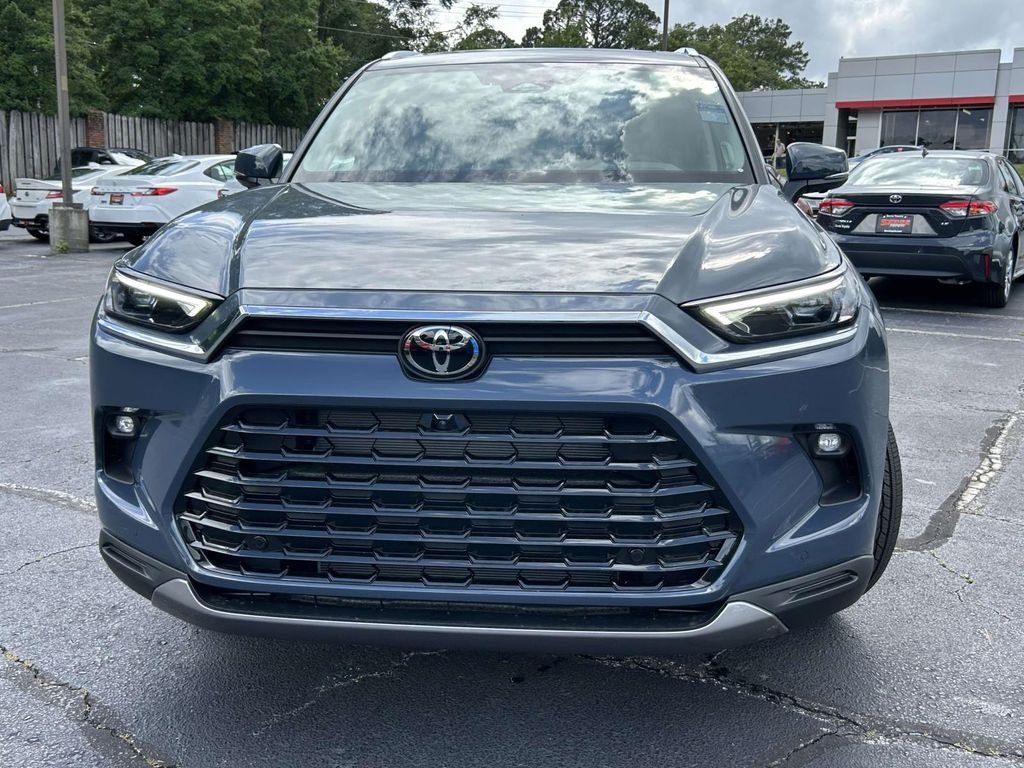 Used 2026 White Toyota Platinum image 8