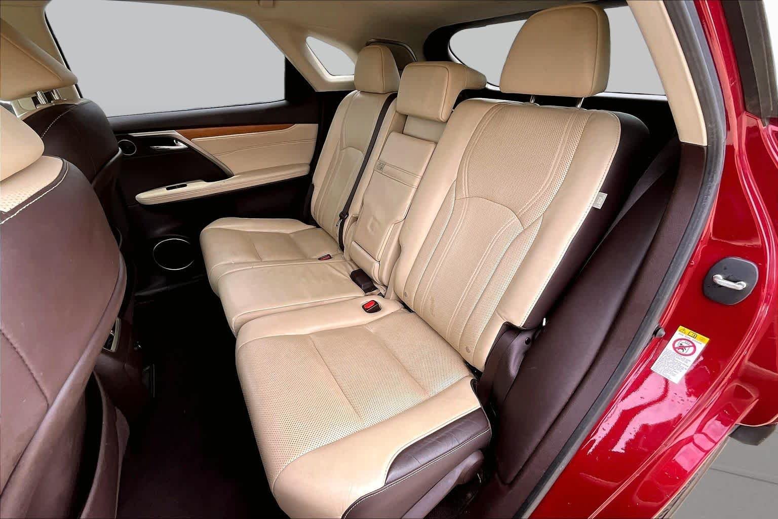 Used 2019 Matador Red Mica Lexus  image 21