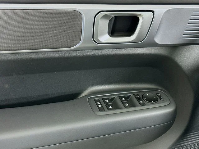 New 2026 Hyundai SANTA FE HYBRID SE