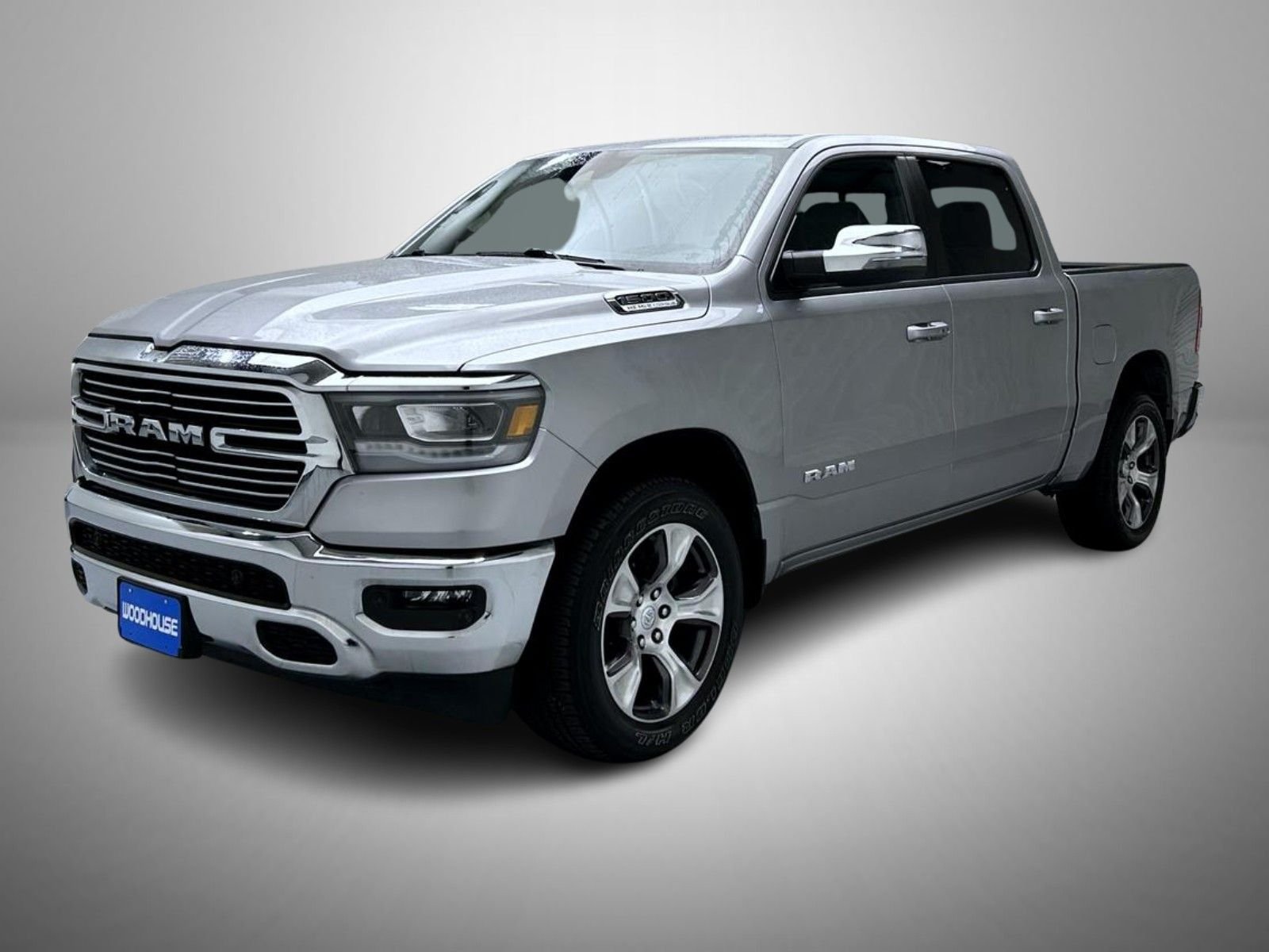 Used 2023 Silver Ram Laramie image 1