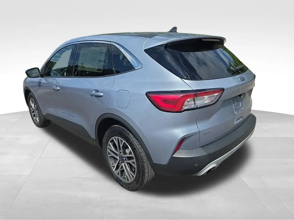 Used 2022 Blue Silver Metallic Ford SEL image 8