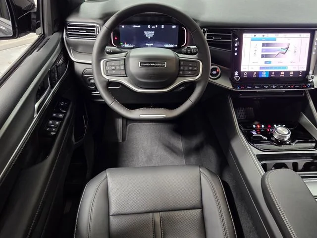 New 2026 Baltic-Gray Metallic Clear-Coat Exterior Paint Jeep Limited Altitude image 7