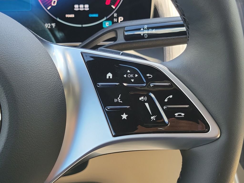 New 2027 Black Mercedes-Benz GLC 300 image 25