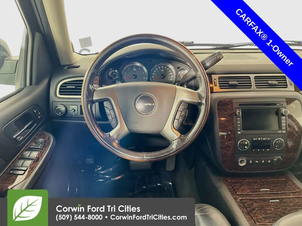Used 2007 Black GMC Denali image 28