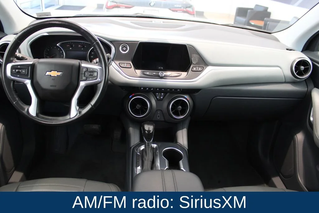 Used 2020 SUMMIT WHITE Chevrolet LT image 8