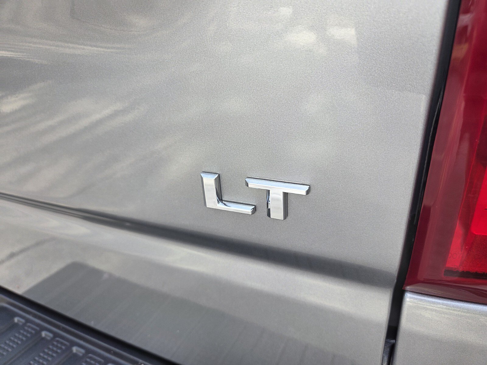 New 2026 Sterling Gray Metallic Chevrolet LT Trail Boss image 19