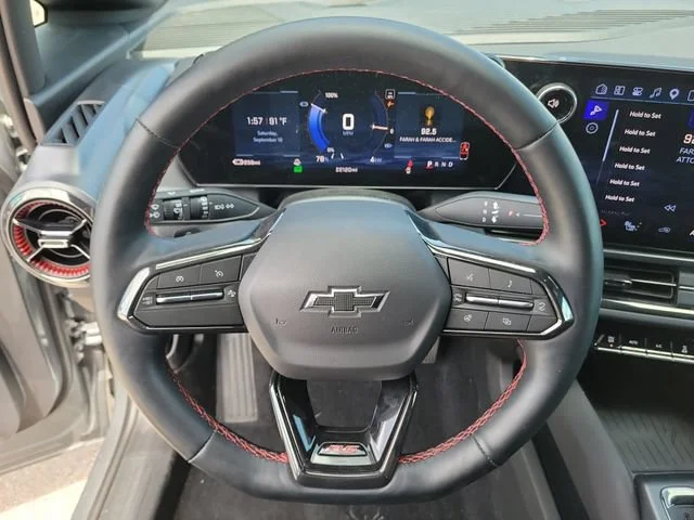2024 Chevrolet Equinox EV RS - Photo 24