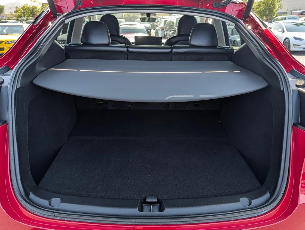 Used 2023  Tesla Performance image 10
