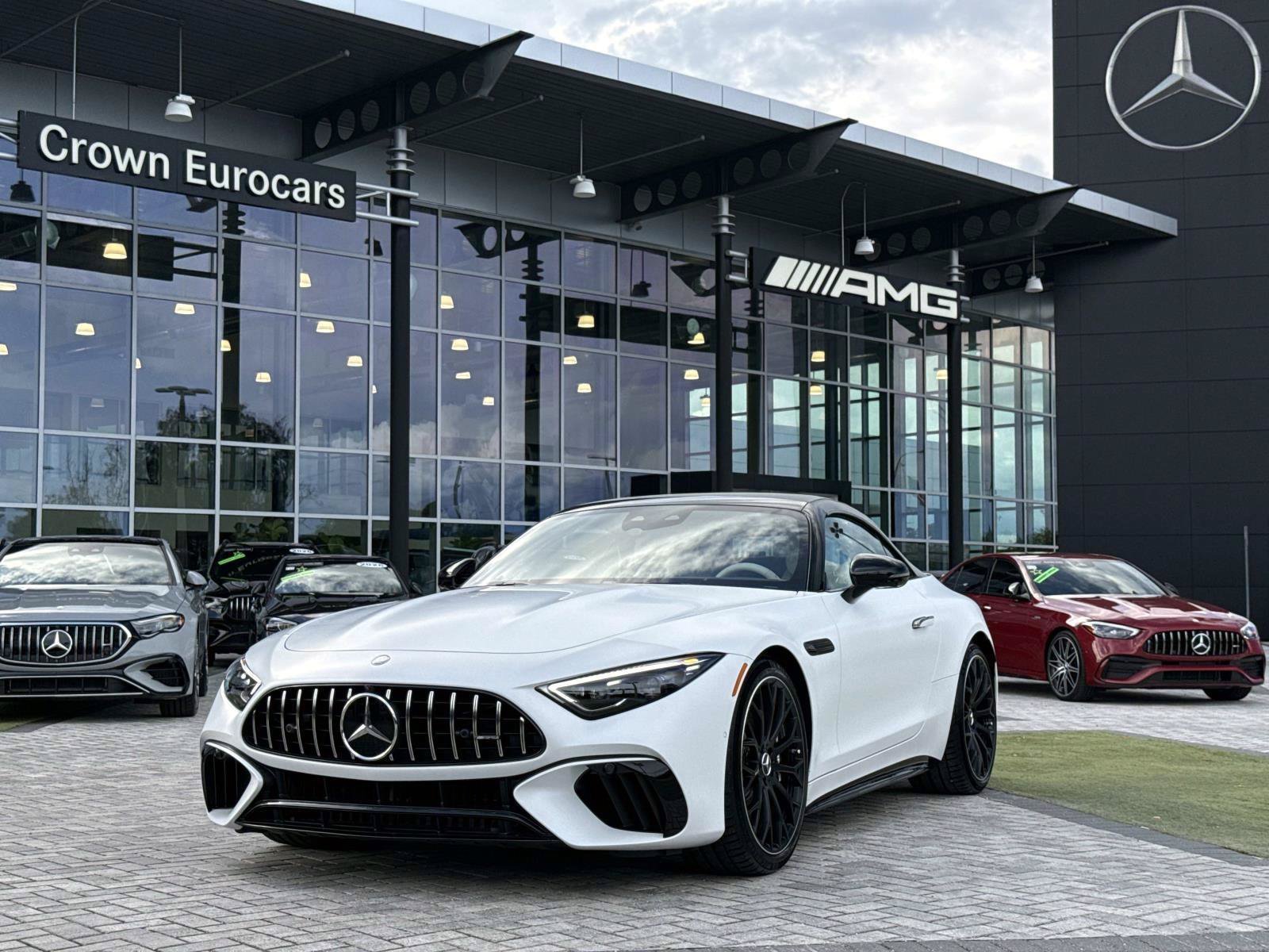 Moonlight White 2027 Mercedes-Benz SL-Class Convertible All-Wheel Drive