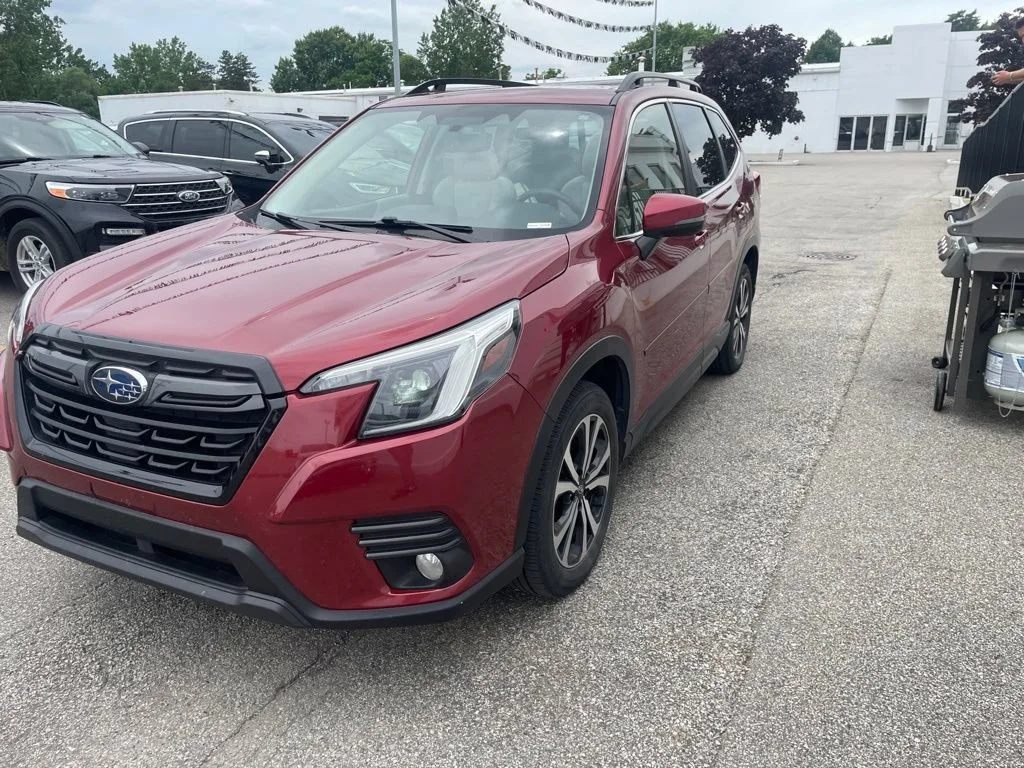 2023 Subaru Forester Limited's photo