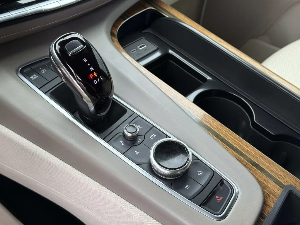2023 Cadillac Escalade Premium Luxury Platinum - Photo 14