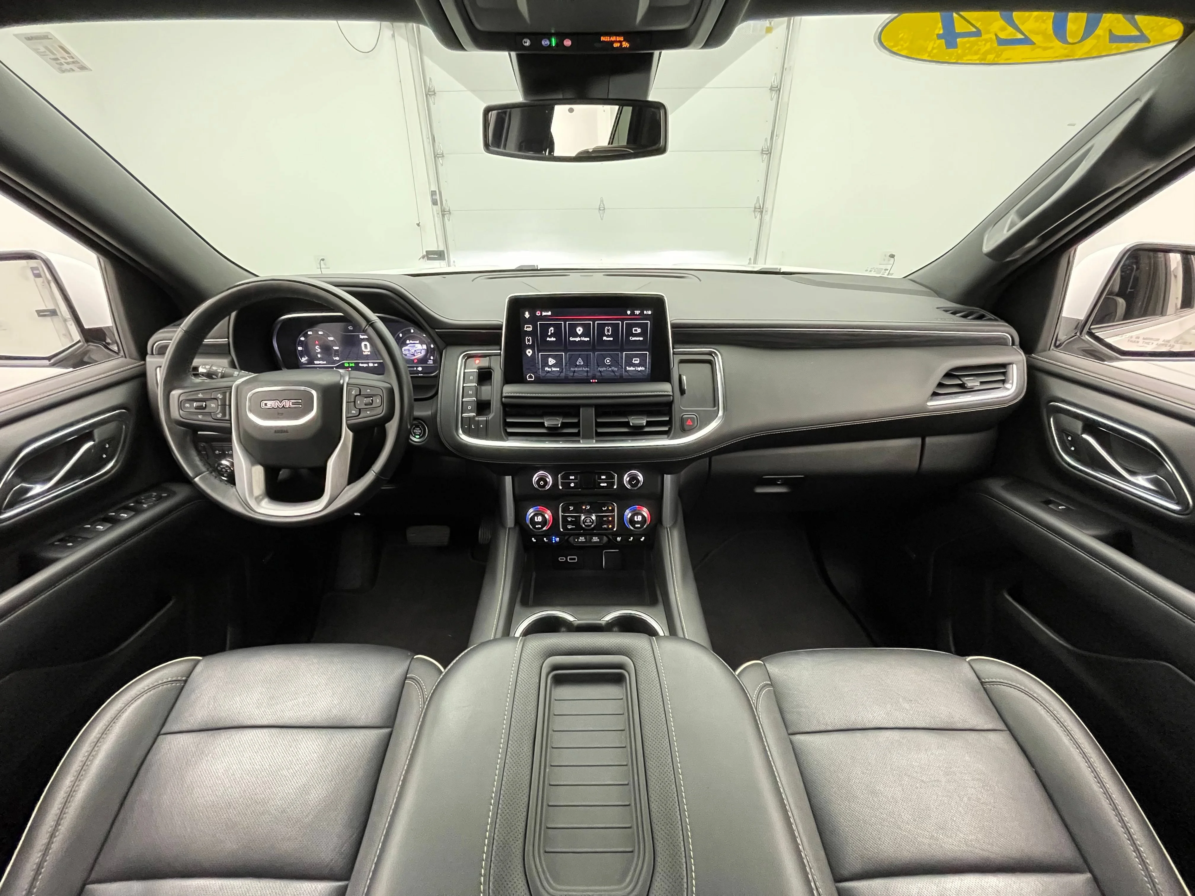 Used 2024 White Frost Tricoat GMC SLT image 3