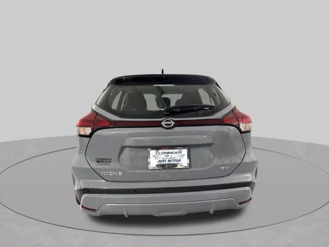 Used 2023 Gray Nissan SV image 8