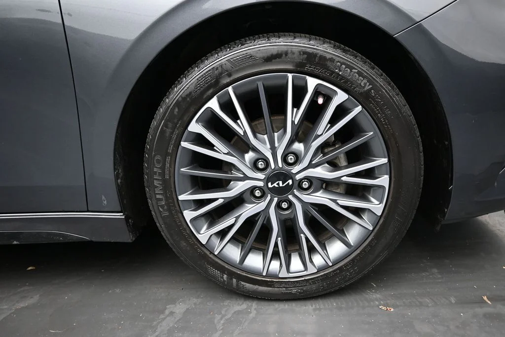 Used 2023 Gray Kia GT-Line image 10