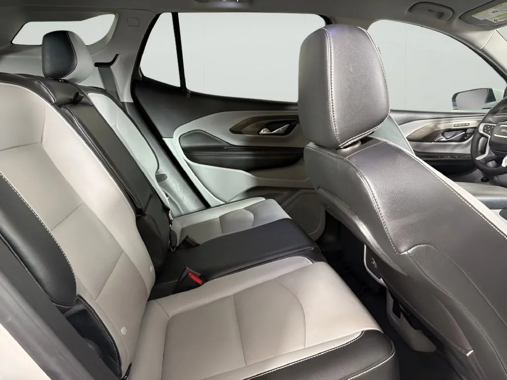 Used 2024 Summit White GMC SLT image 15