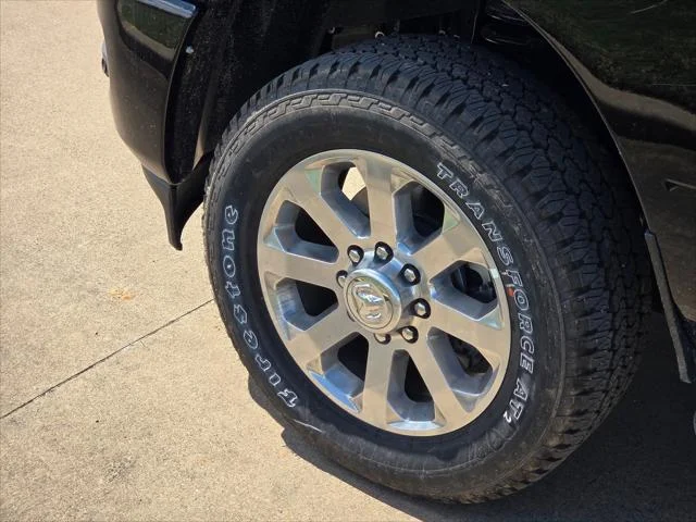 New 2026 Diamond Black Crystal Pearl-Coat Exterior Paint RAM Laramie image 5