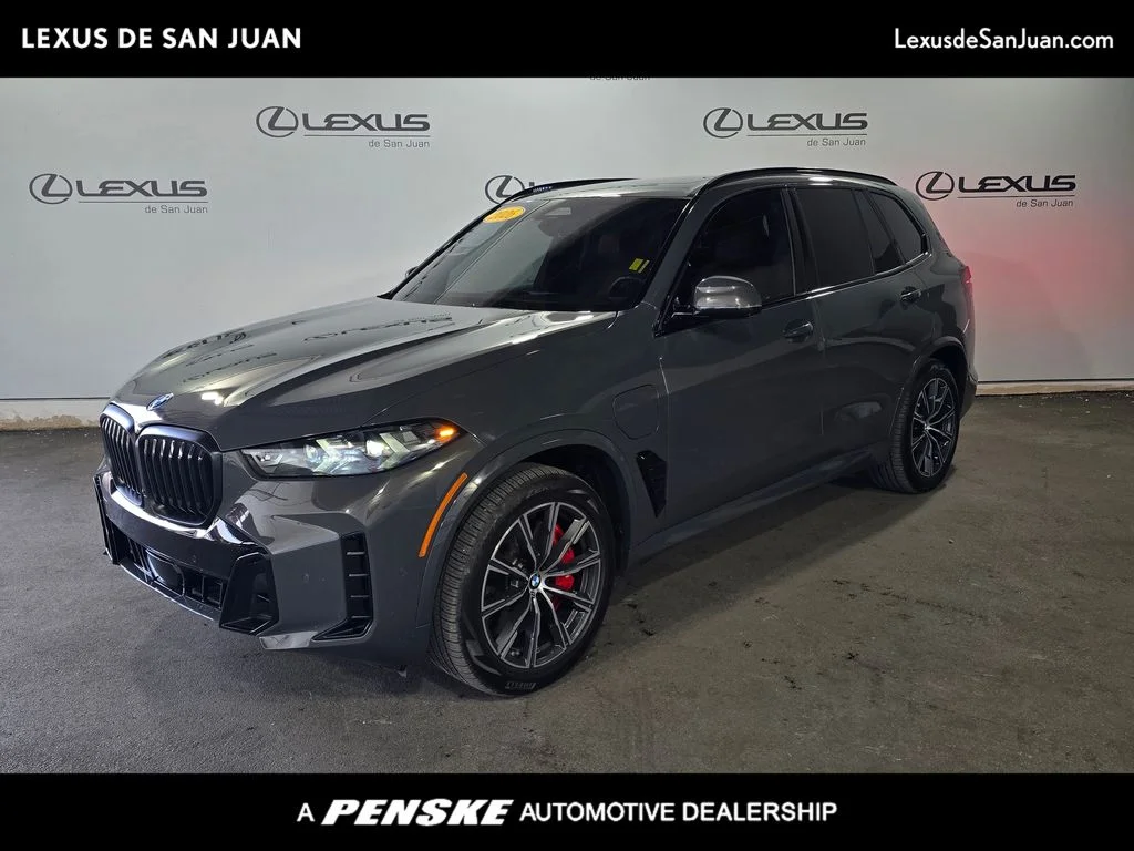 2026 BMW X5 xDrive50e's photo