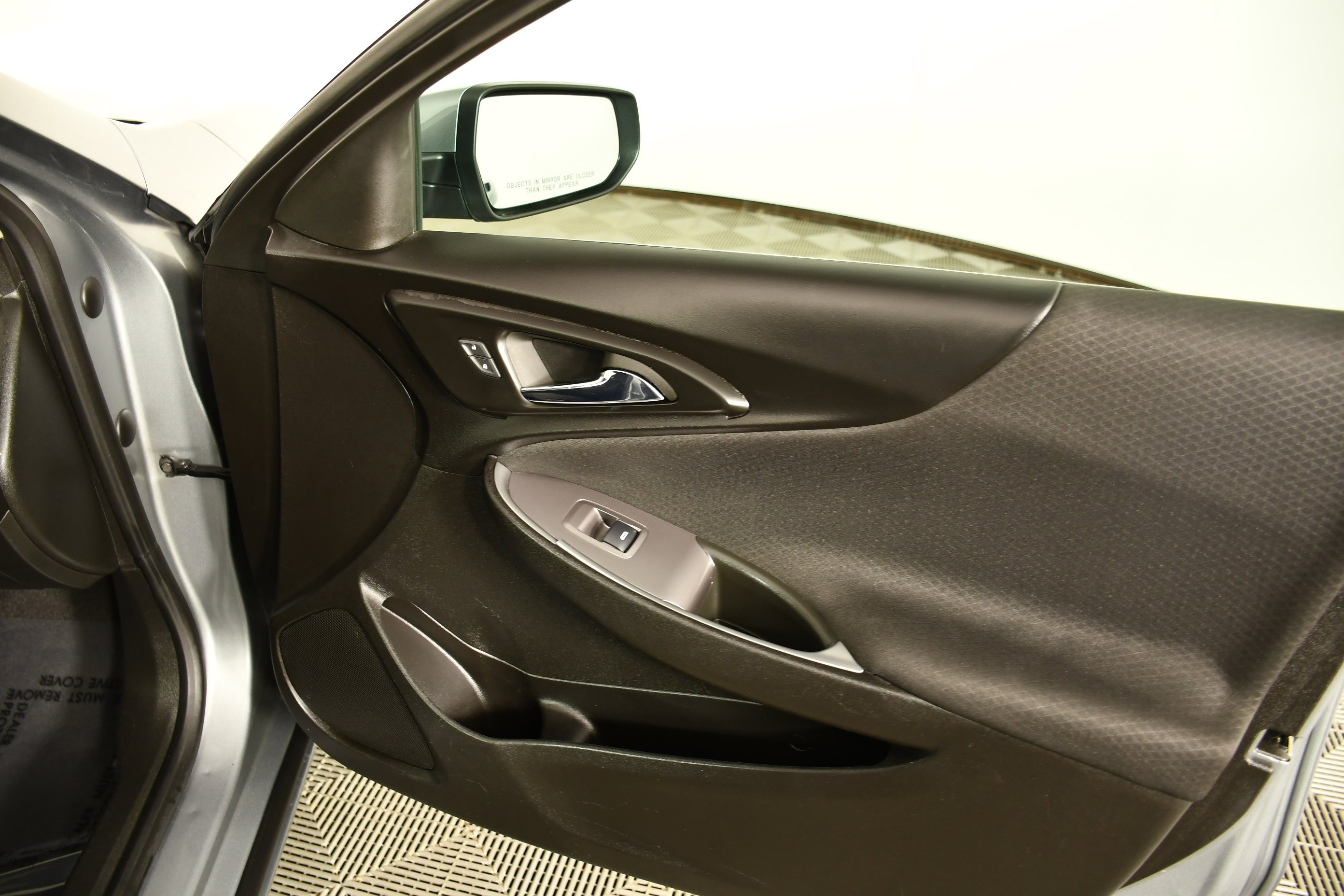 Used 2024 Sterling Gray Metallic Chevrolet LT image 40