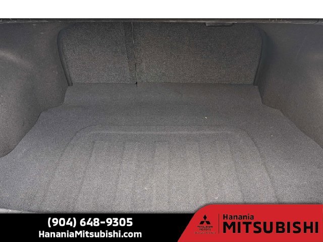 Used 2018 Black Hyundai SE image 8