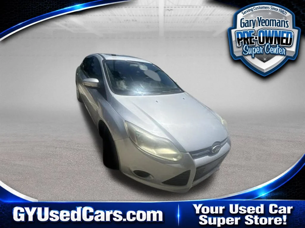 Used 2014 Silver Ford SE image 1