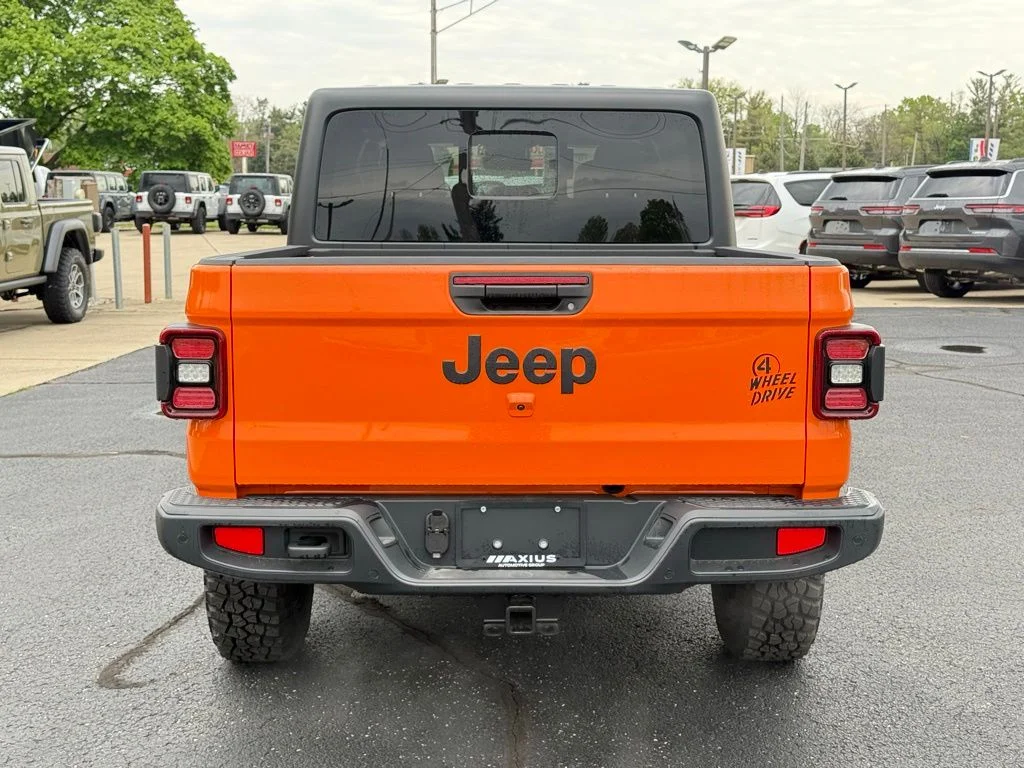 2025 Jeep Gladiator Willys - Photo 6