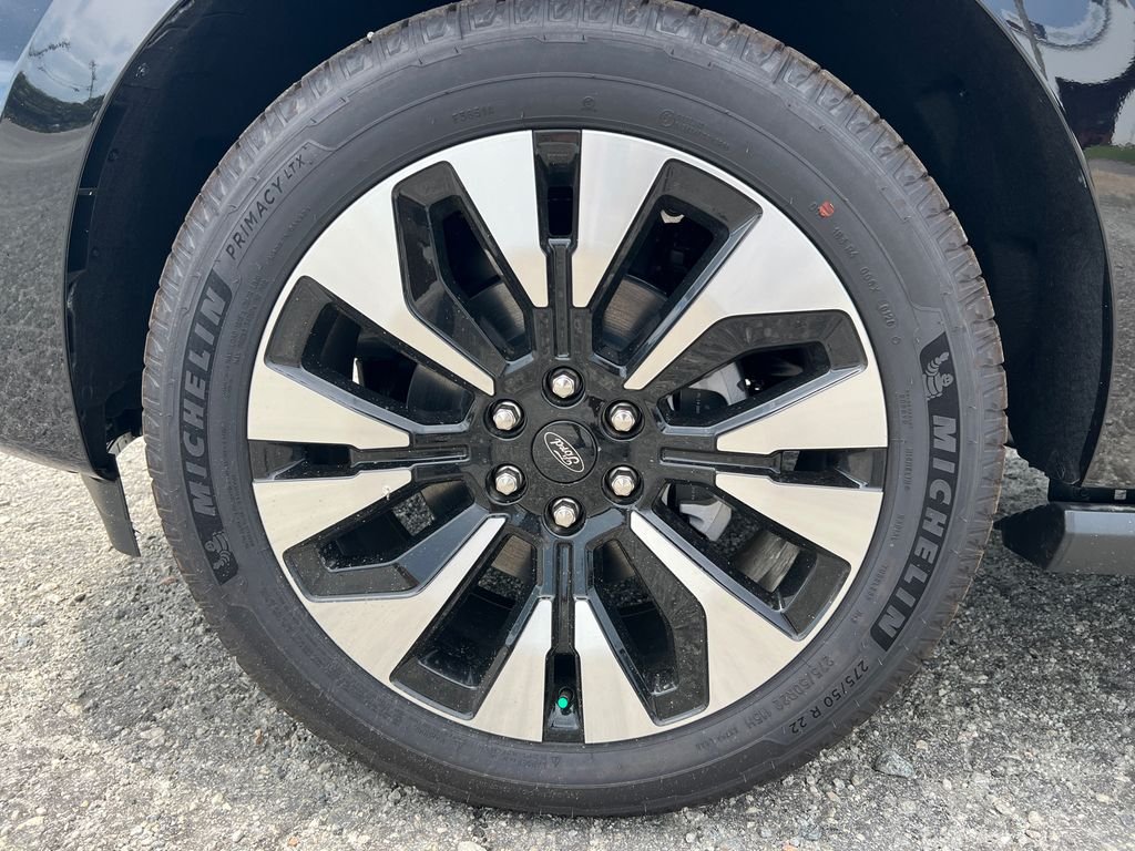 New 2026 Black Ford Platinum image 12