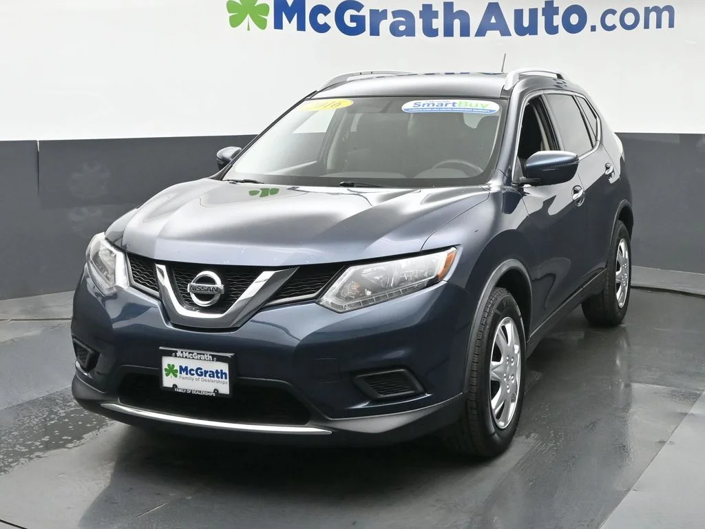 Used 2016 Blue Nissan S image 21