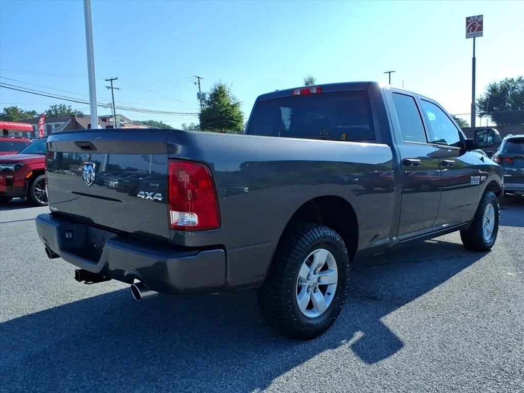 Used 2018 Gray Ram Express image 11