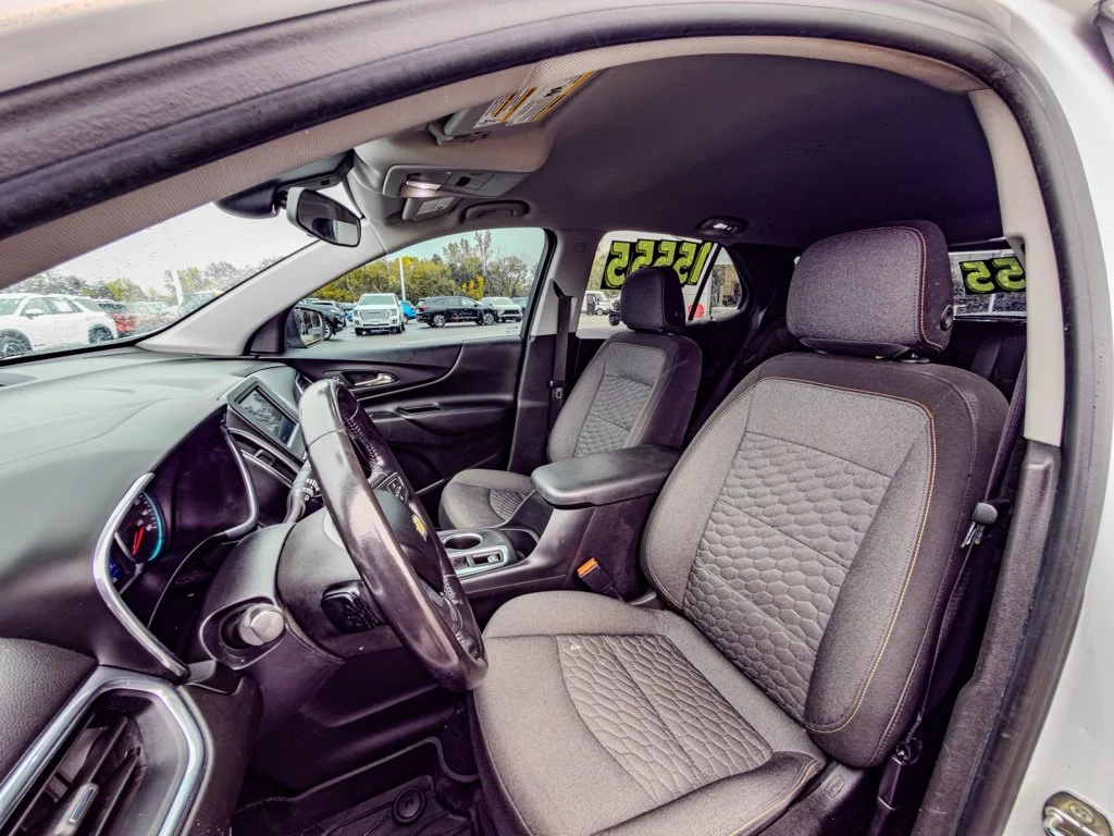 Used 2021 White Chevrolet LT image 6