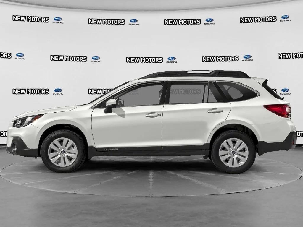 Used 2019 Crystal White Pearl Subaru 2.5i Premium image 3