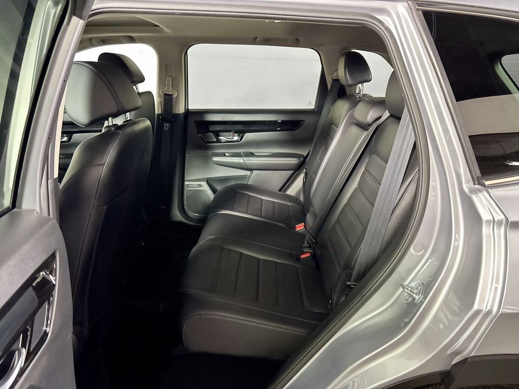 Used 2023 Silver Honda EX-L image 20