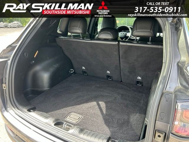 Used 2024 Gray Jeep Limited image 14